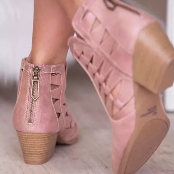 Blush booties-RESTOCKED - Picture 7 of 7